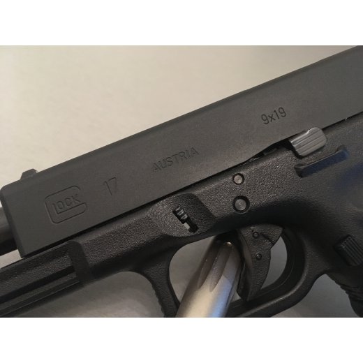 Airsoft Glock 17 Gen4 Deluxe